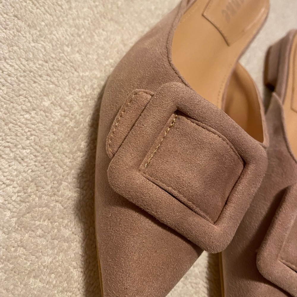 Brand New Flats By DIVANNE - Size 8 - box 7 - Picture 2 of 5